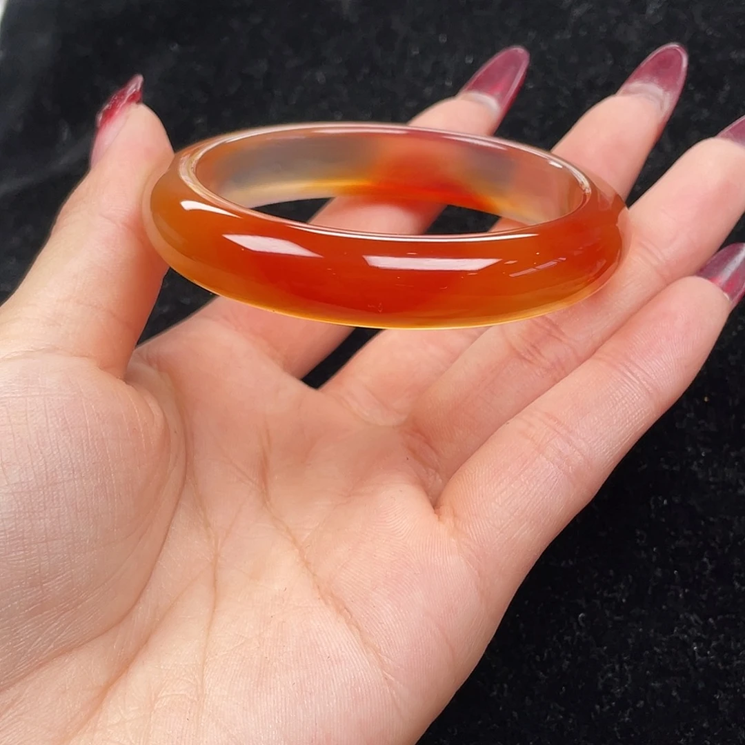 玛瑙/玉髓手镯未镶嵌心****陈