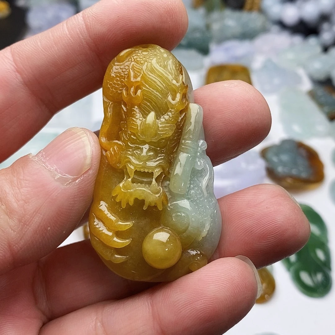 翡翠颈饰未镶嵌画***