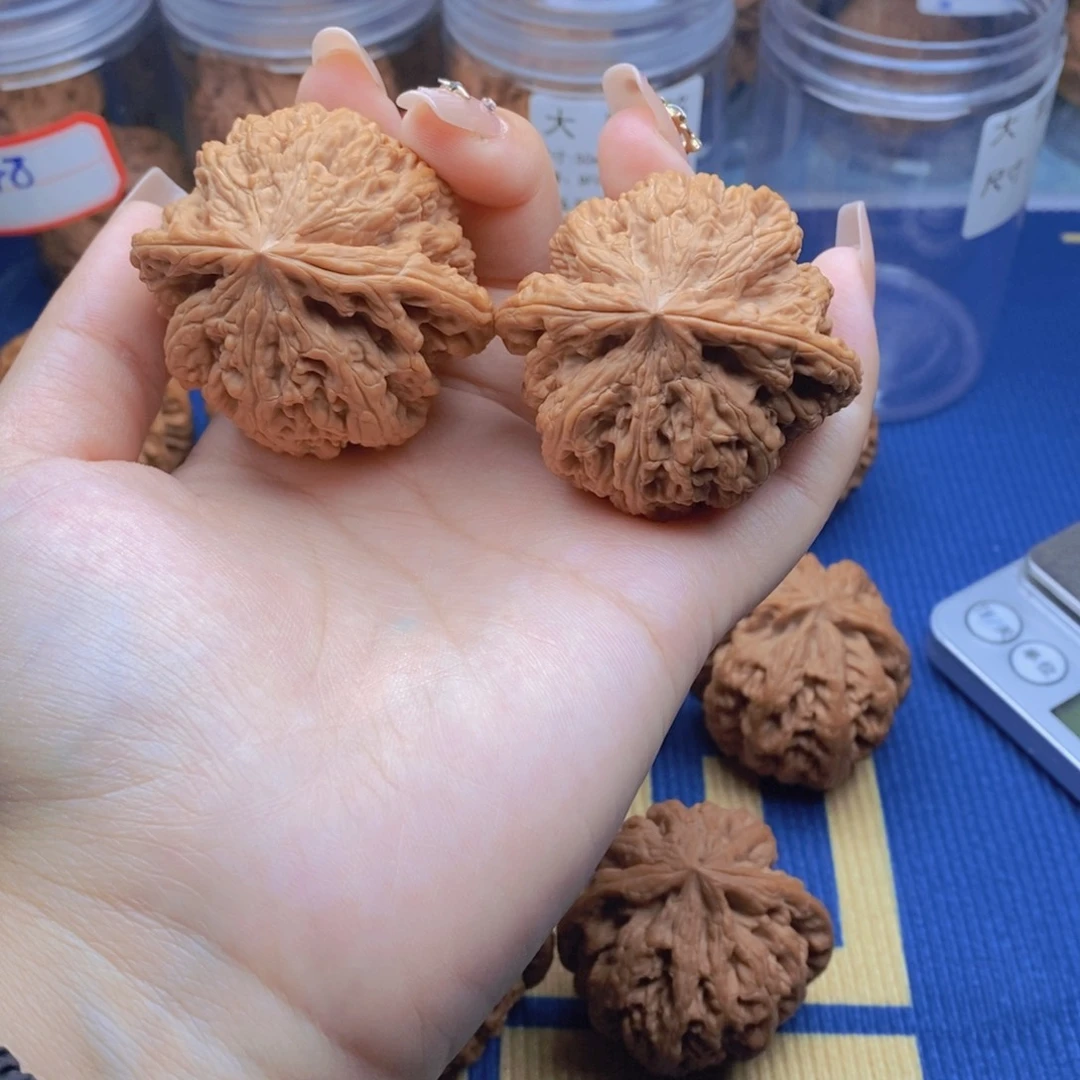 吊坠文玩核桃粗筋毕业对49