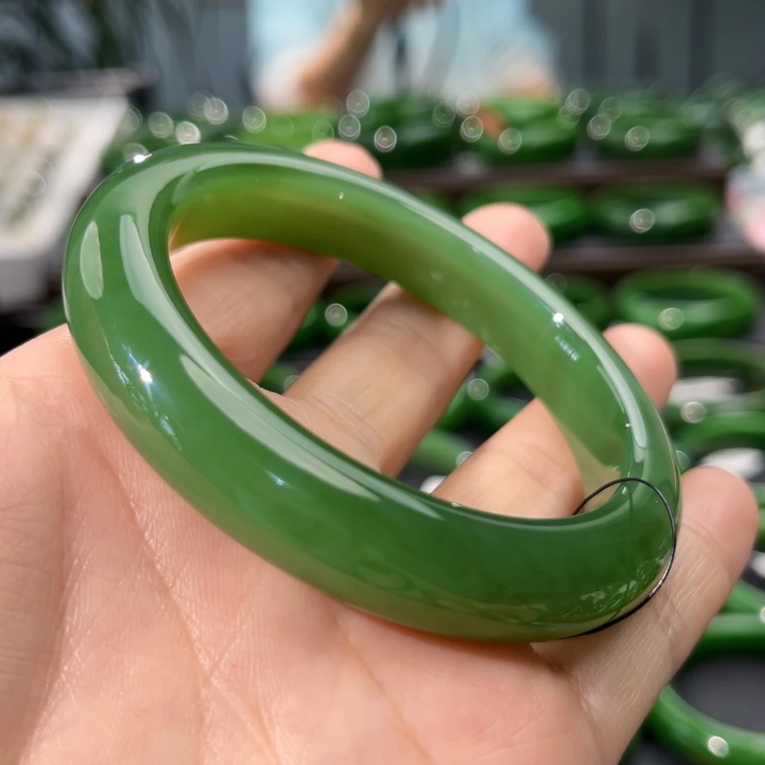 未镶嵌手镯和田玉（碧玉）
