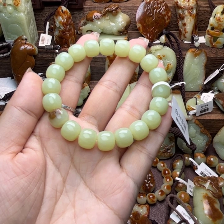 岫岩河磨玉（透闪石质玉）未镶嵌珠宝奇石