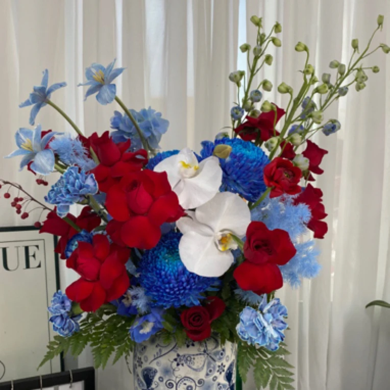 瓶插花【年宵花特推】红蓝色系瓶插花高级感十足