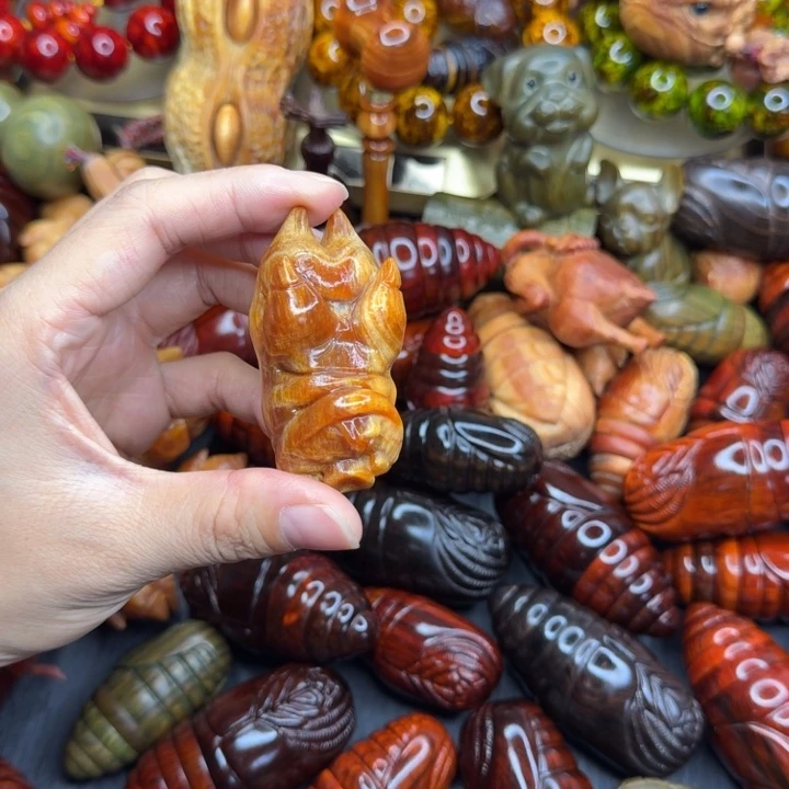 松木琥珀木文玩手串