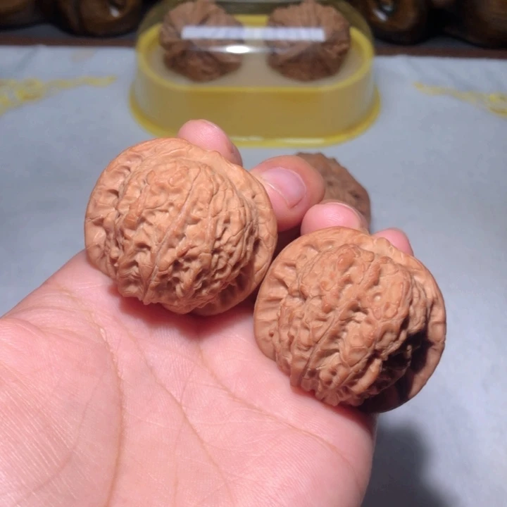 文玩核桃把件38.5血麒麟