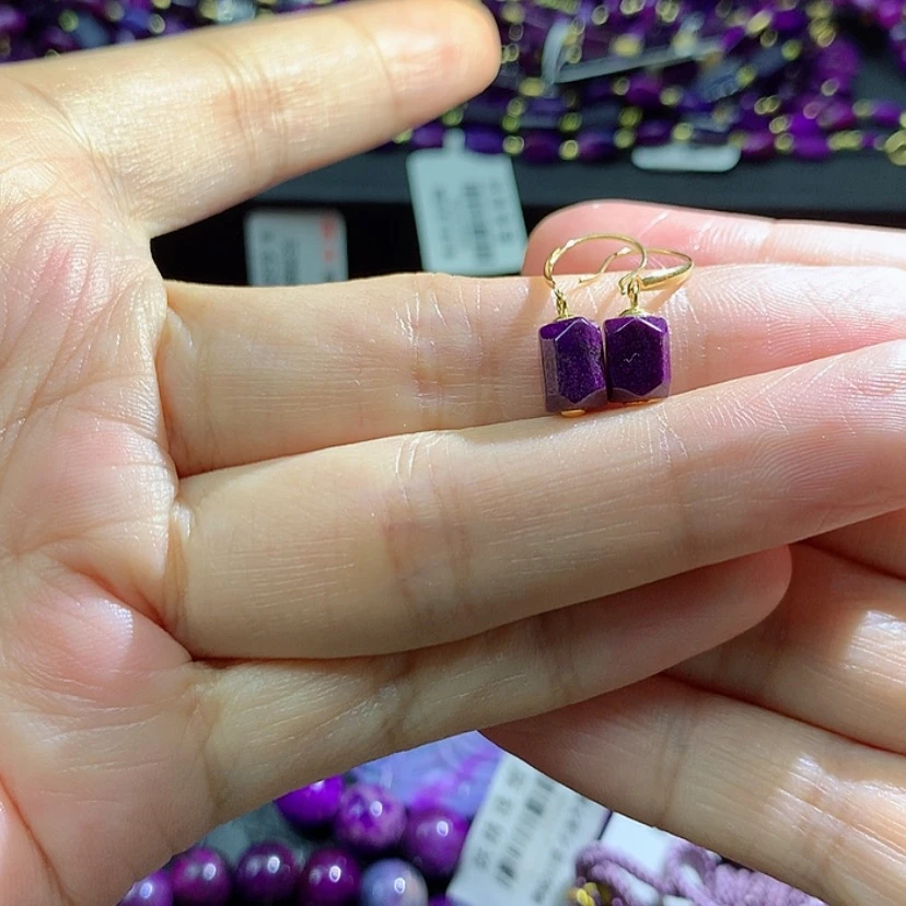 【闪购商品】苏纪石（舒俱来）18K金镶嵌耳钩