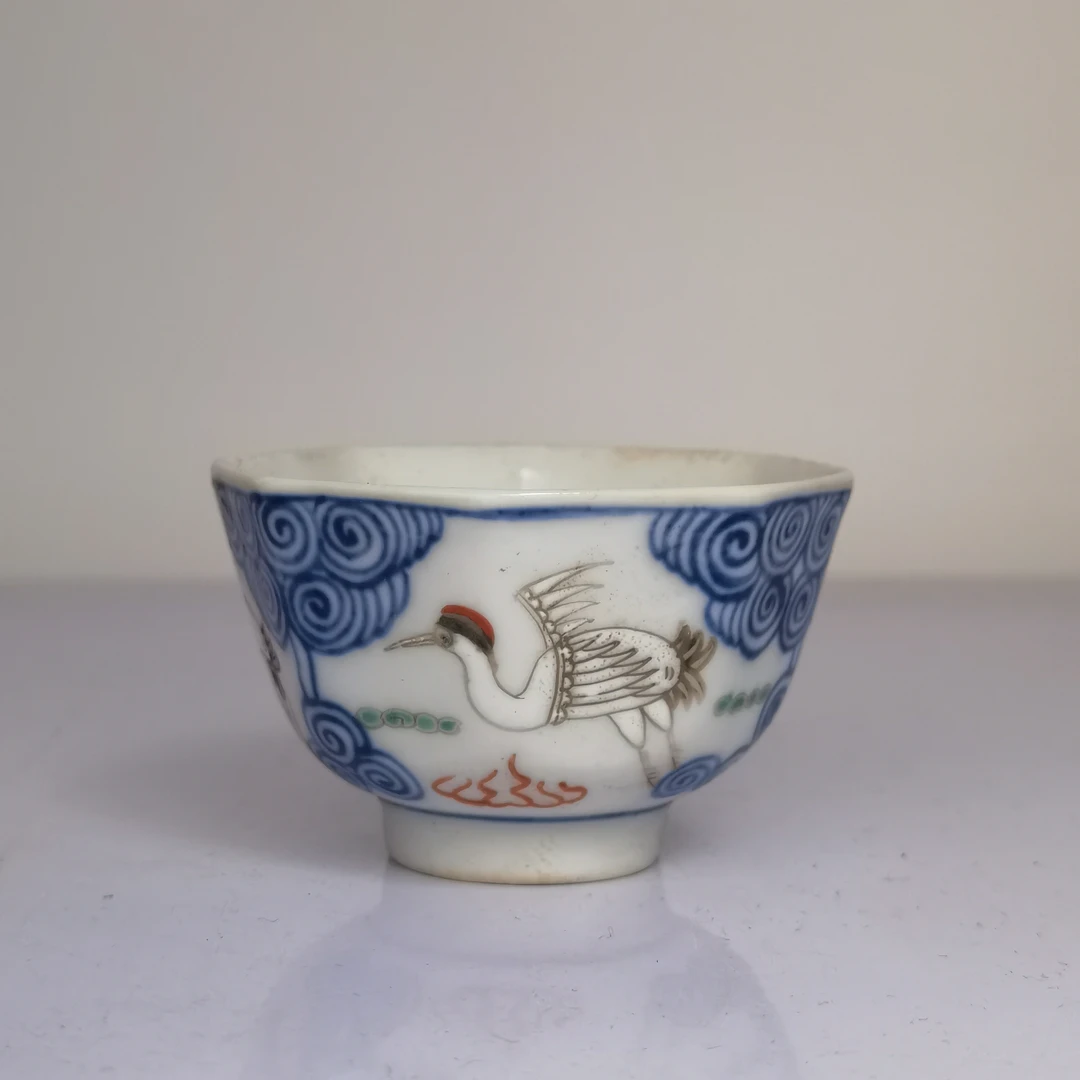 0835 清晚期 青花加彩白鹤火云纹八棱杯