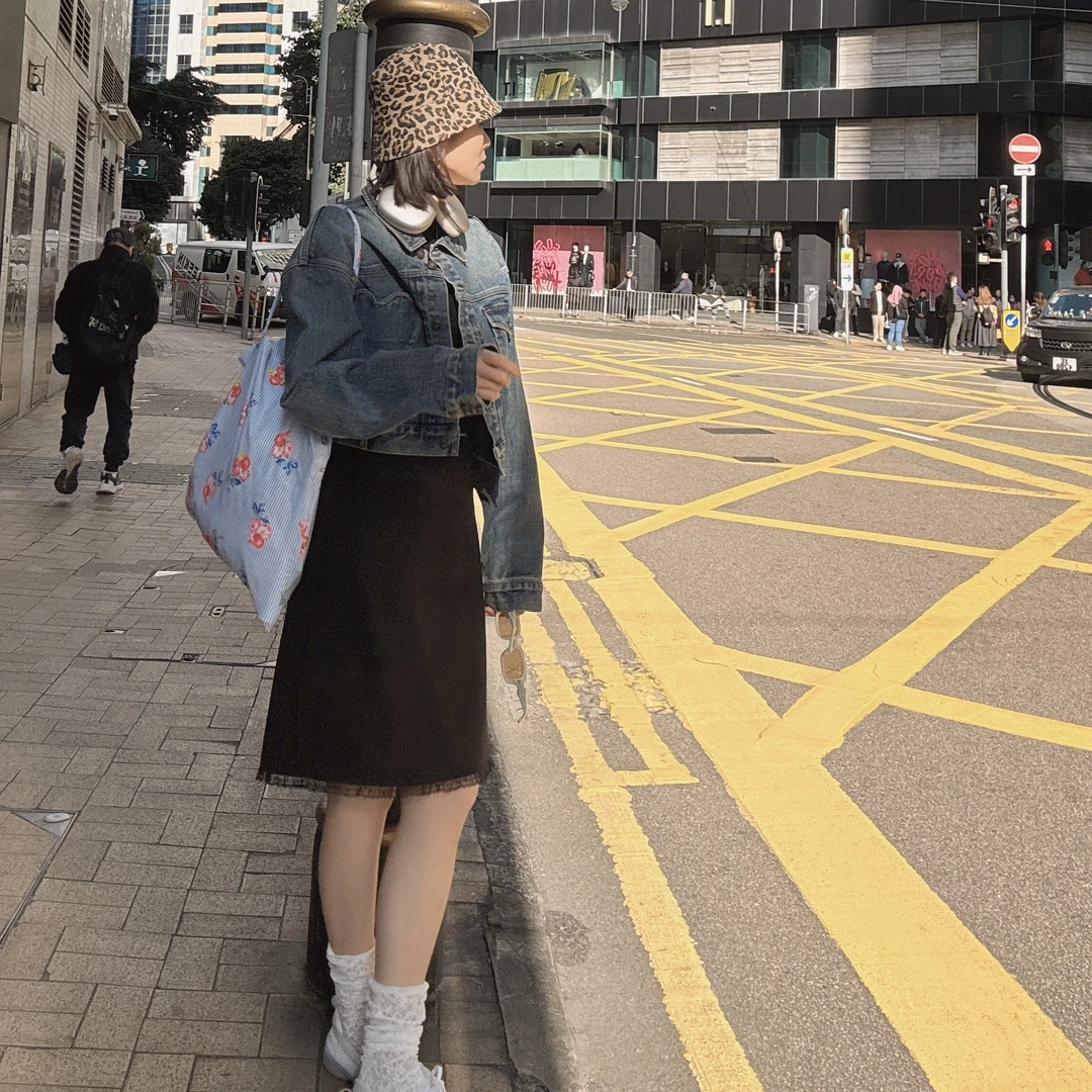 【丽姐女装】丝毛蕾丝直筒裙 舒适质感显瘦百搭小黑裙半身裙Q51002