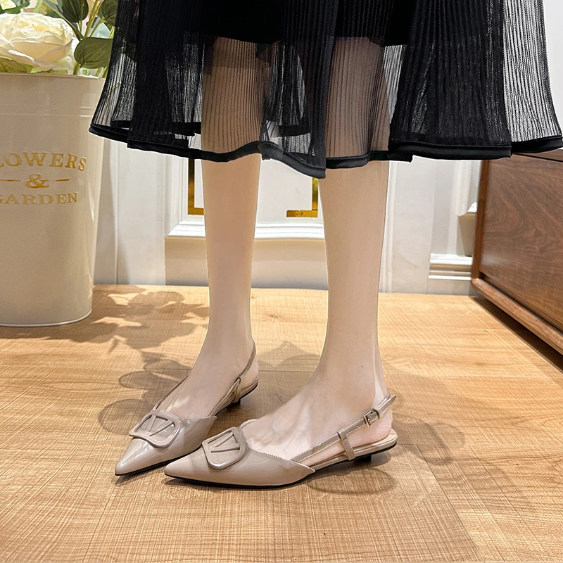法式女鞋2025夏季新款尖头细跟V扣凉鞋女裸色漆皮后空包头高跟鞋