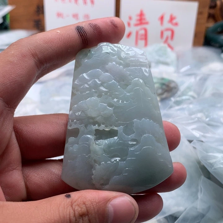 翡翠未镶嵌颈饰保真天然a货翡翠