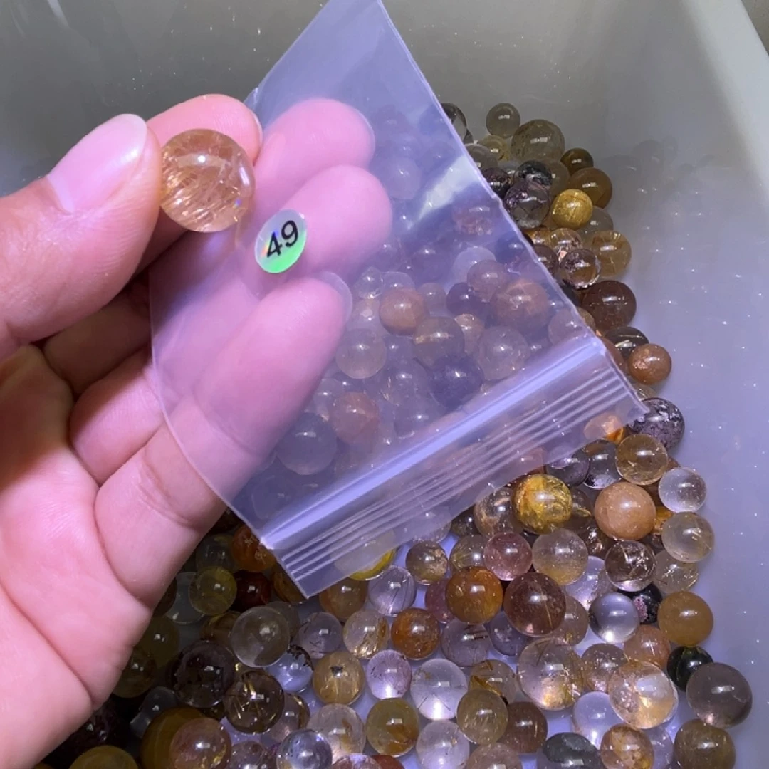 J***o水晶未镶嵌珠宝半成品