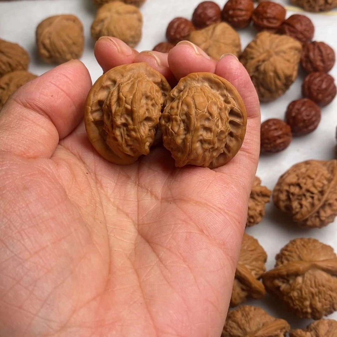 文玩核桃吊坠一**棍图图半壁