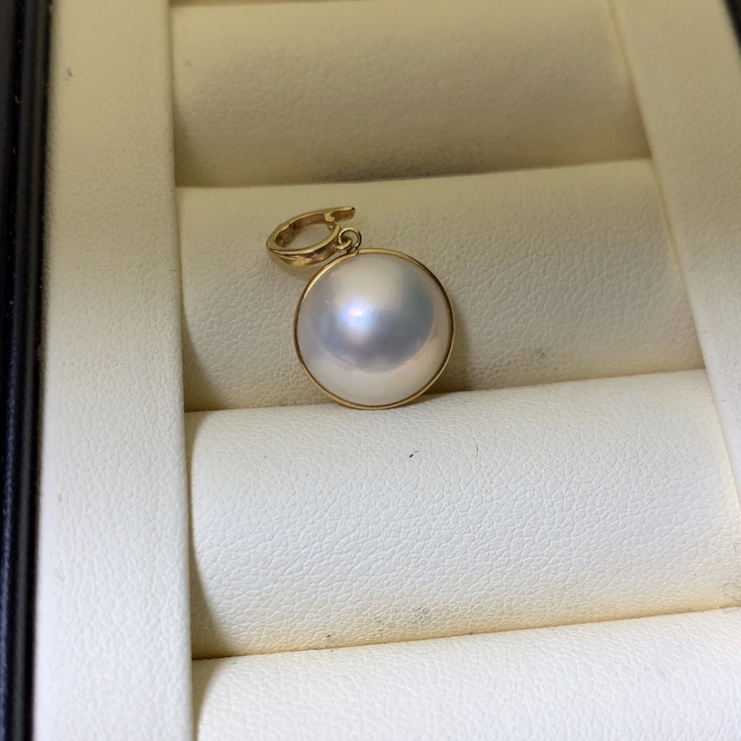 吊坠(不含链)18K金镶嵌拼合珍珠（马贝珠）