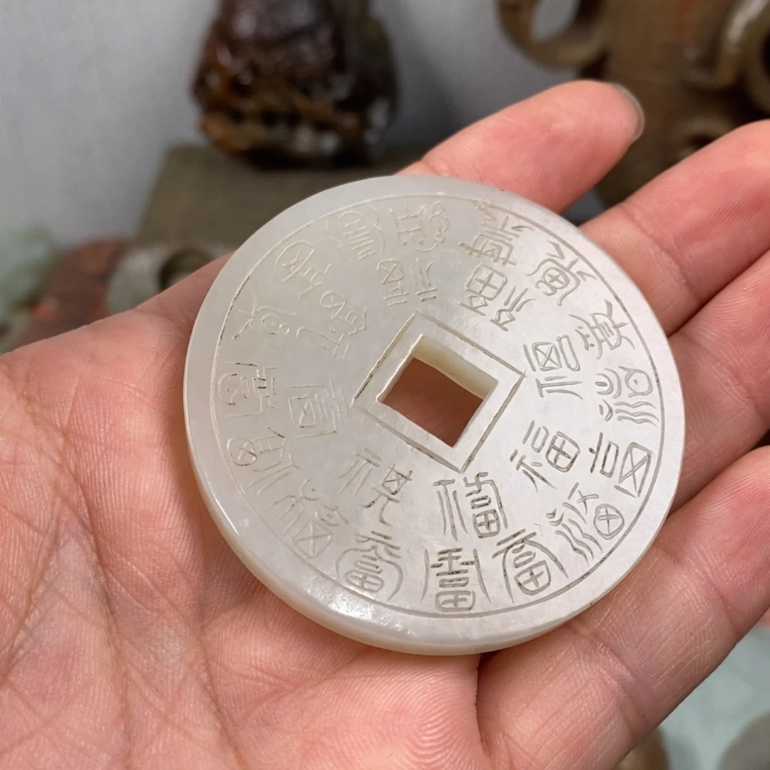 美***活非常精美的脖挂件