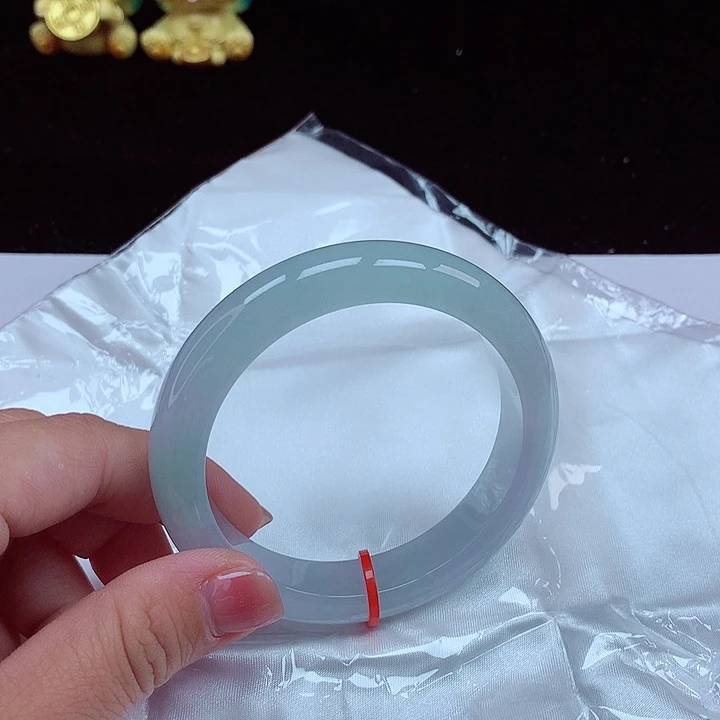 翡翠手镯未镶嵌圈口58