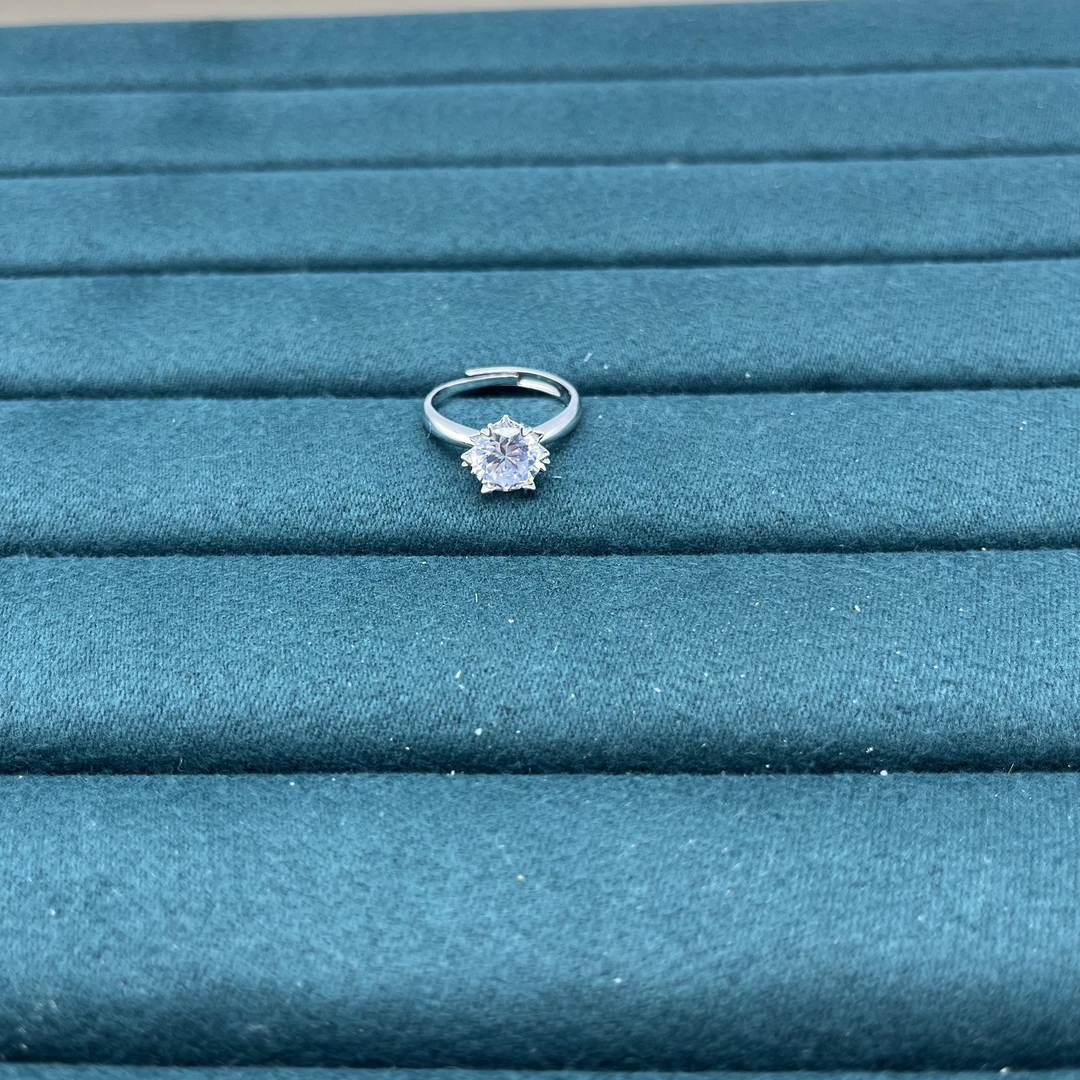 【阿杰甄选】轻奢高端设计戒指OM009