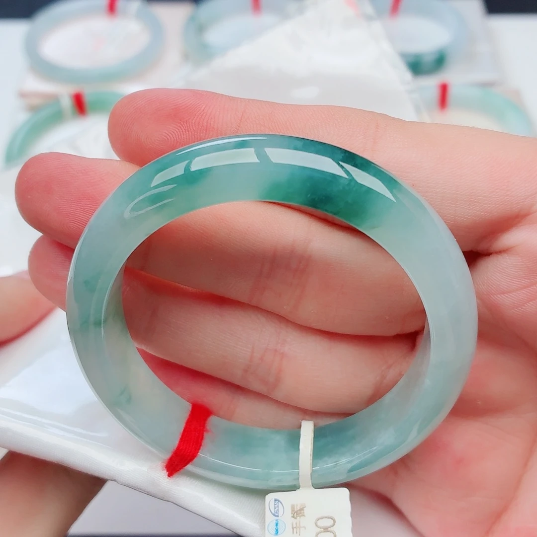 翡翠未镶嵌手镯53圈口