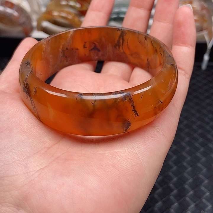 手镯玛瑙/玉髓未镶嵌福**满