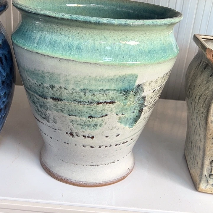 红陶口25高29。。。。。。。