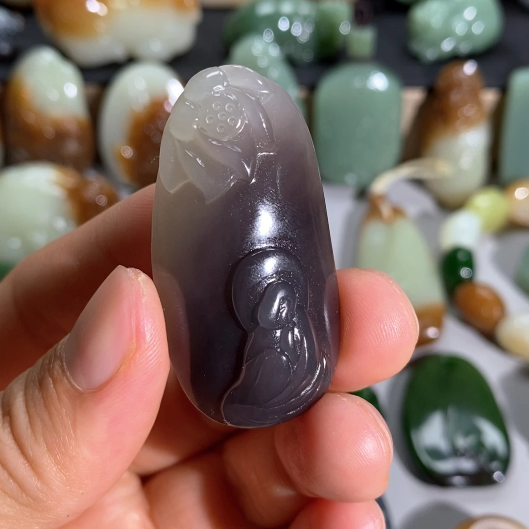 和田玉未镶嵌颈饰