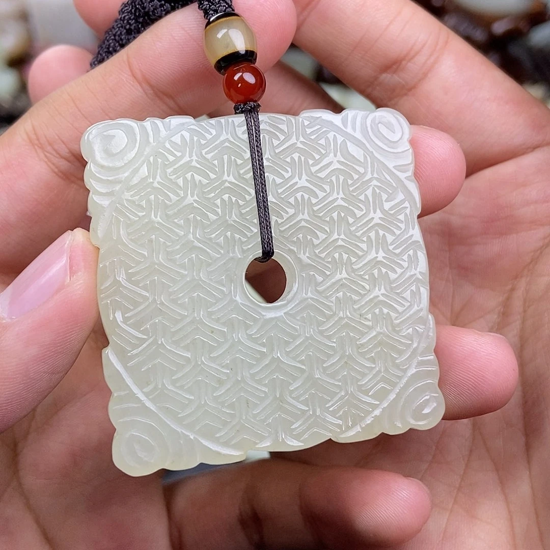 和田玉未镶嵌挂件