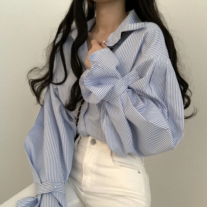 现/早春条纹衬衫女小众韩版宽松气质长袖喇叭袖法式别致上衣潮