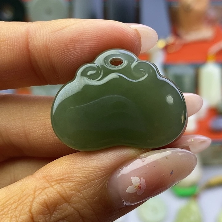 和田玉未镶嵌颈饰湖水腰果福豆吊坠