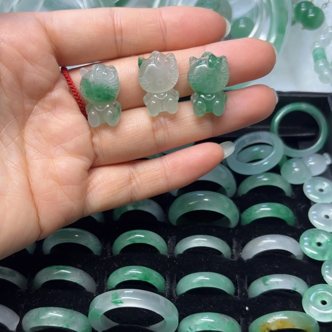 石英质玉（非洲翠）未镶嵌戒指  珠子  手镯卡通小猫随机发一个