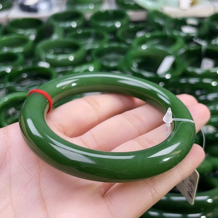 未镶嵌手镯和田玉（碧玉）