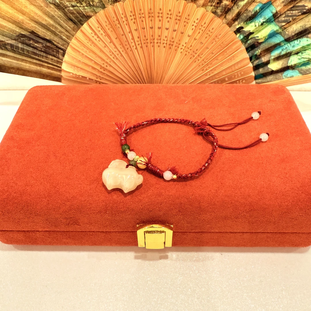 壹屿珠宝     122914  18k金配件和田玉典藏级手饰