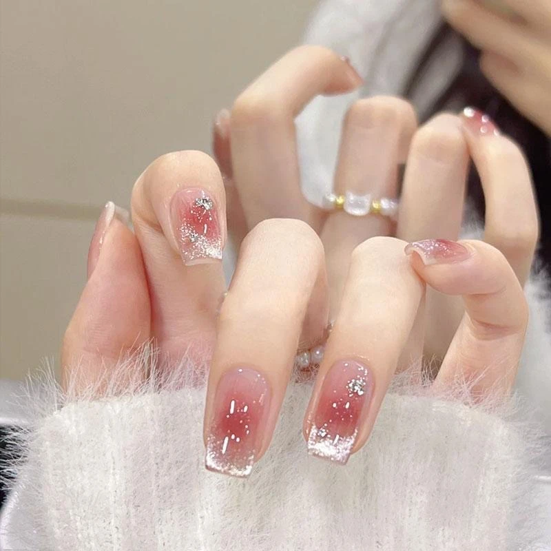 手工穿戴甲小红书同款学生简约2025显白美甲新娘可拆卸指甲贴