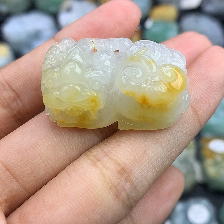翡翠未镶嵌颈饰天然缅甸翡翠