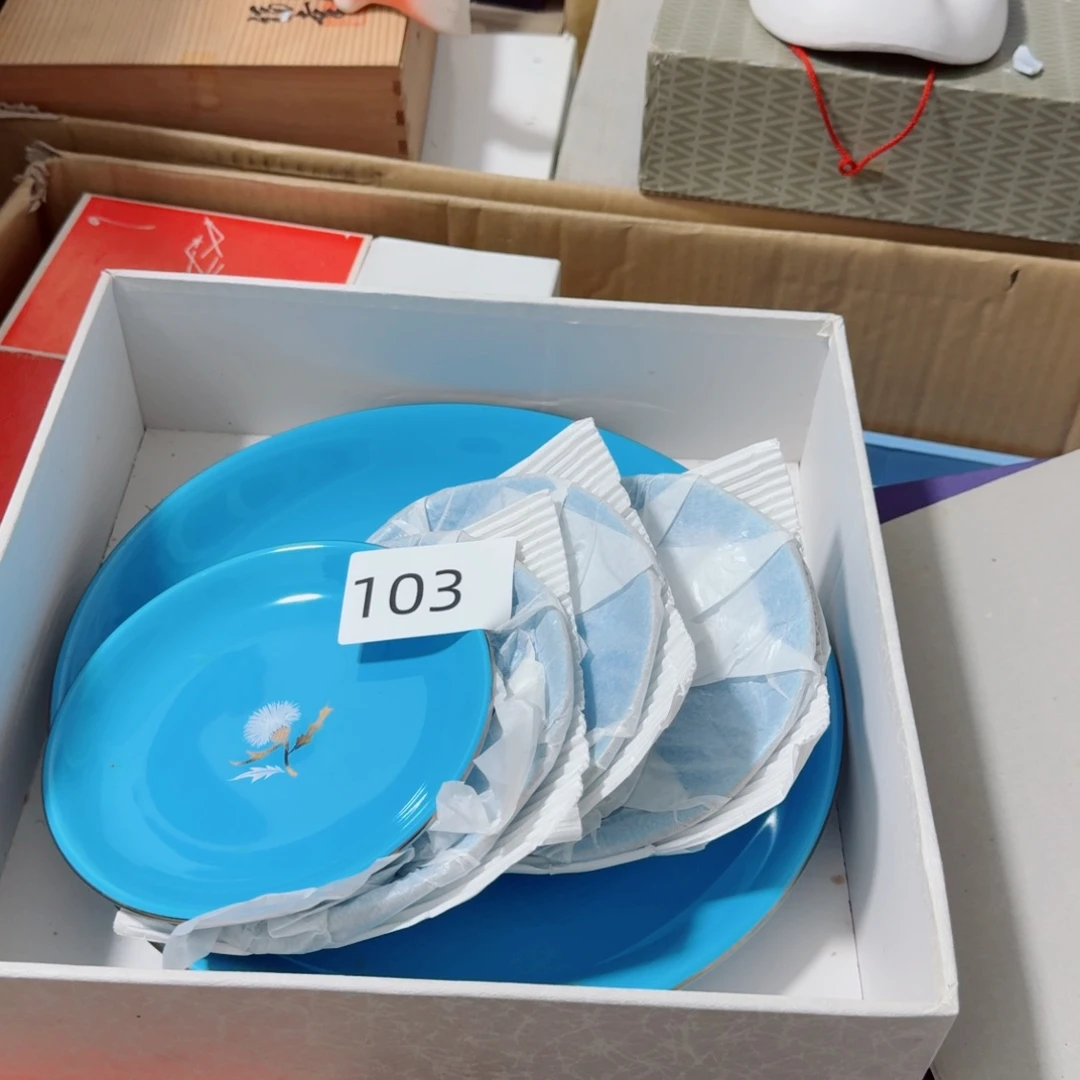 中古日瓷默认微瑕no退no换同意再买