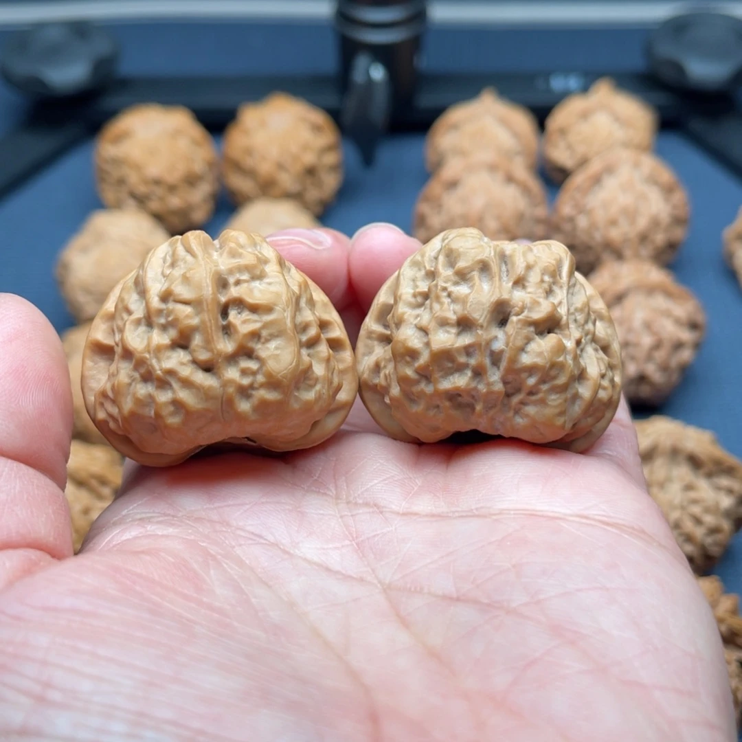 文玩核桃吊坠蛤蟆头39尺