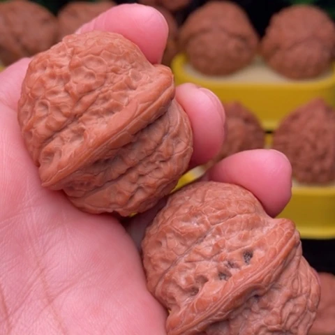 吊坠文玩核桃血麒麟40精修