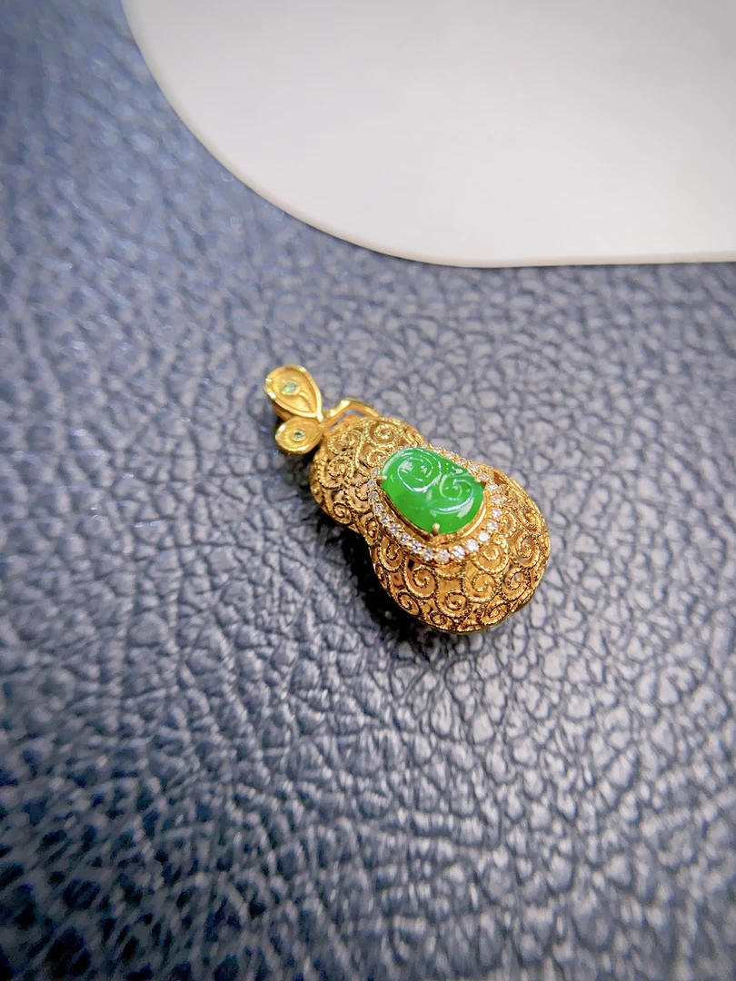 香囊翡翠吊坠Z1111-6多样性发货