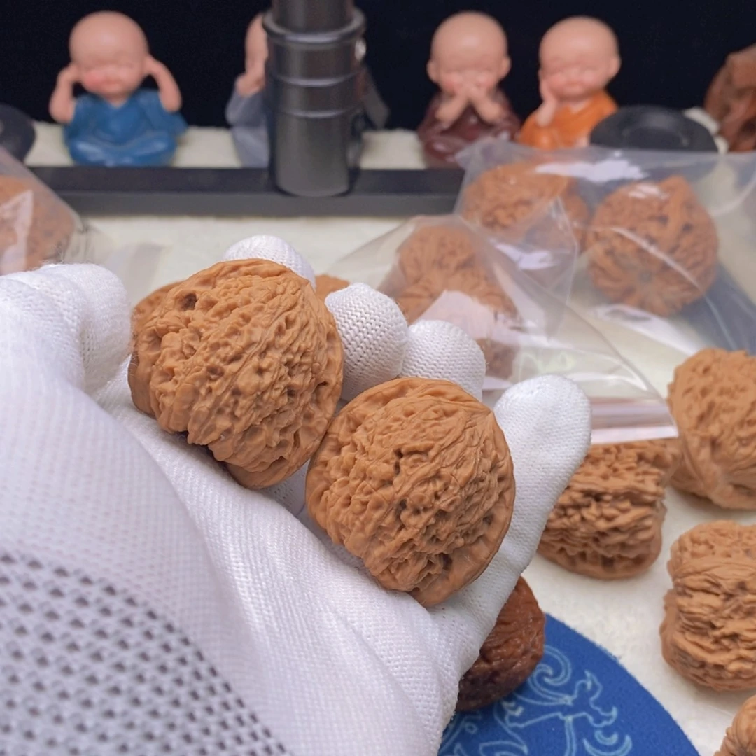 文玩核桃把件焦文玩核桃