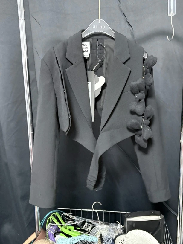 bright Bee 黑色设计师西装 半透鸵鸟毛长裙