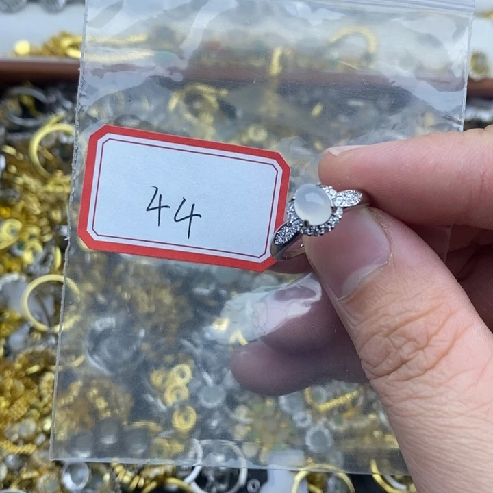 翡翠未镶嵌戒指44