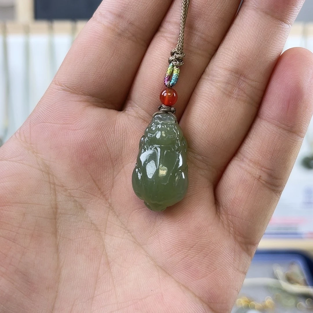 和田玉未镶嵌颈饰貔貅