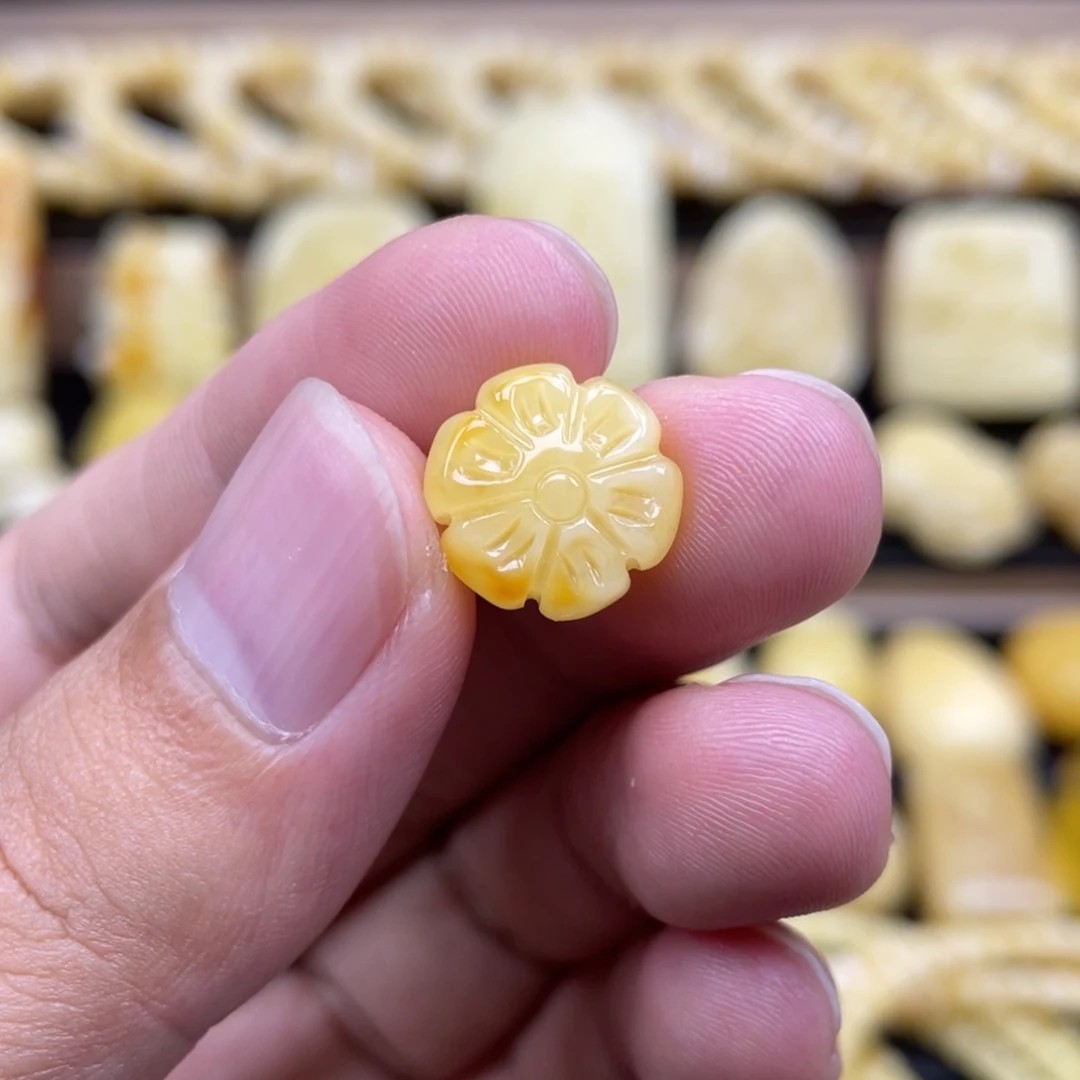 裸石琥珀未镶嵌琥珀蜜蜡