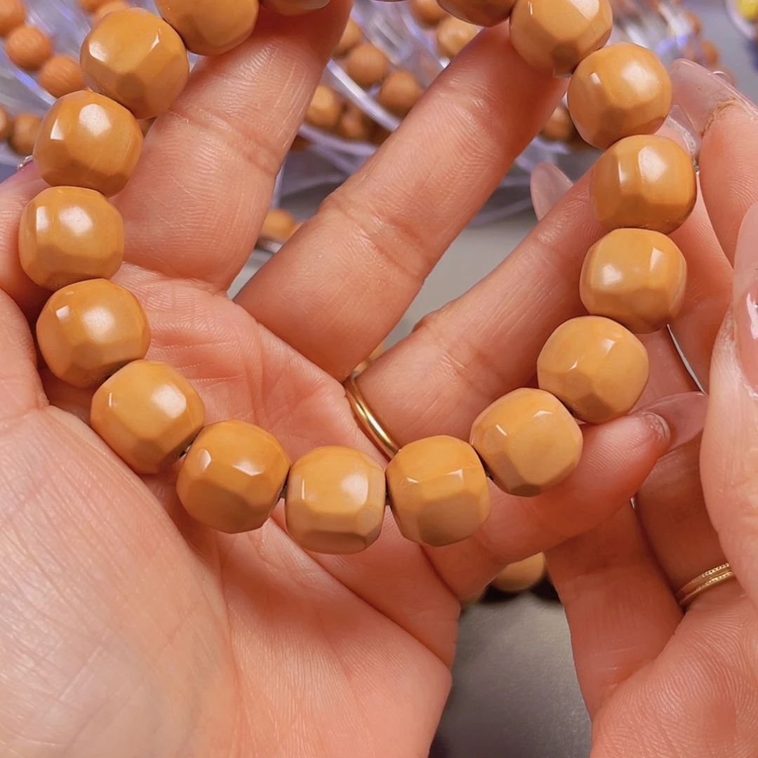 核桃其他星*六方12+手串