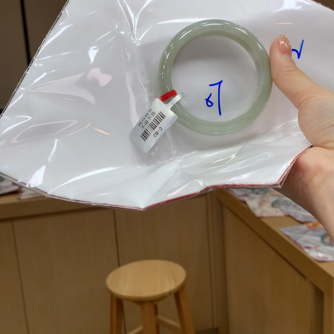 未镶嵌手镯翡翠不退不换