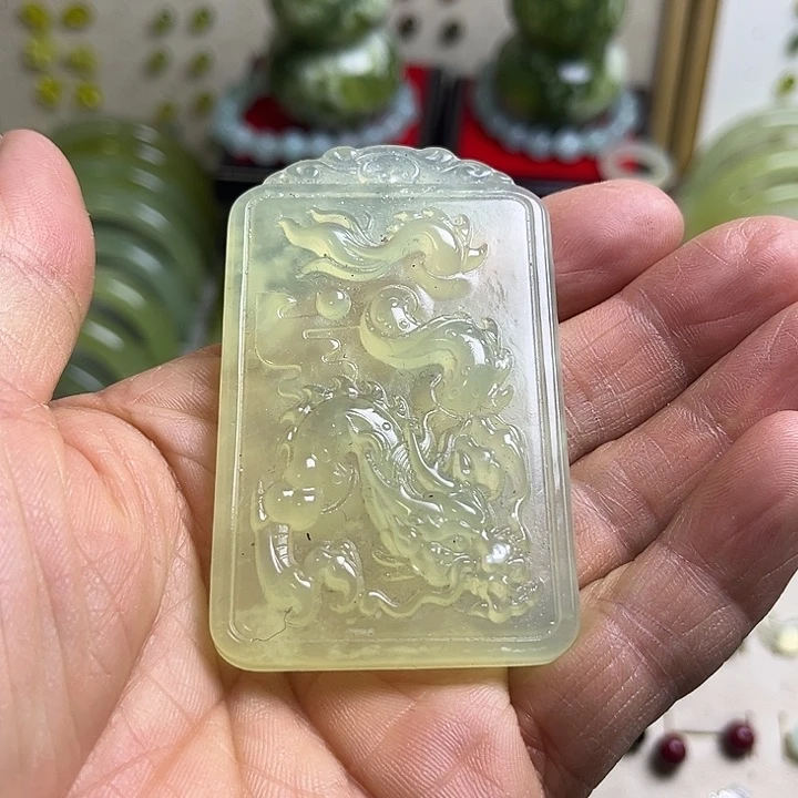 未镶嵌蛇纹石玉吊坠(不含链)