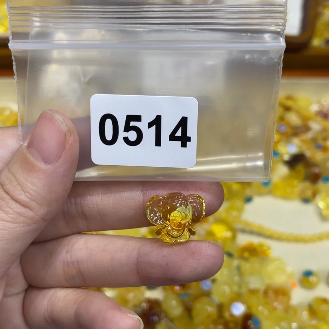 琥珀珠宝奇石未镶嵌