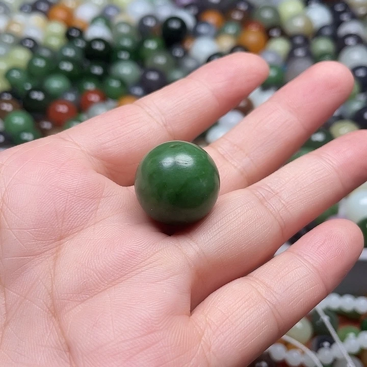 和田玉未镶嵌颈饰田*