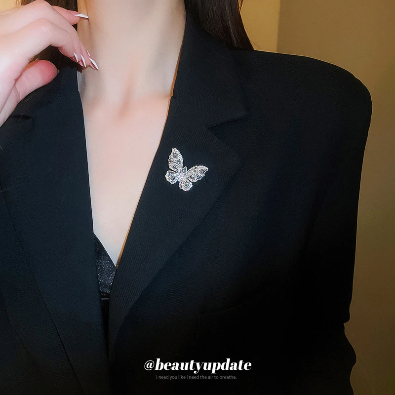 铜锆石胸针 新品水滴锆石蝴蝶胸针女轻奢高级感胸花礼服婚纱配饰