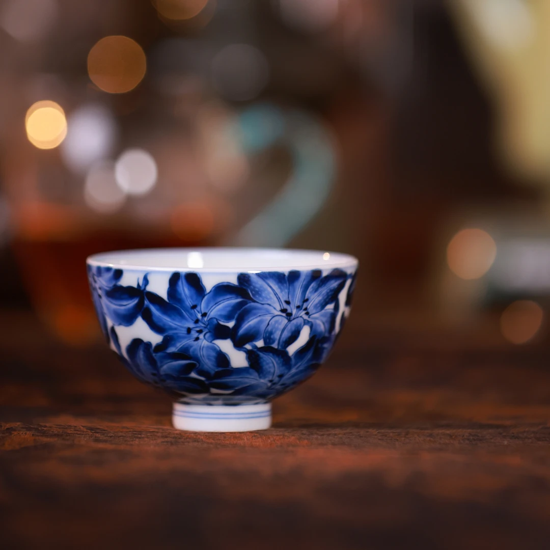 赋林觉隐青花百合花鸡心杯纯手工手绘景德镇陶瓷茶器饮茶主人杯