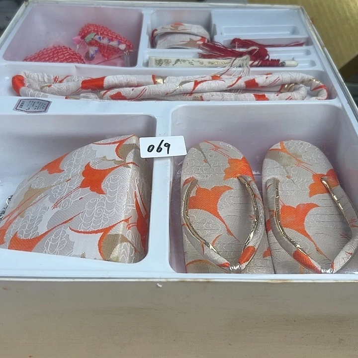 瓷片123333365254789966