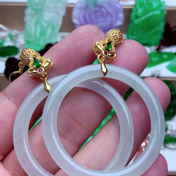 翡翠未镶嵌耳饰…．