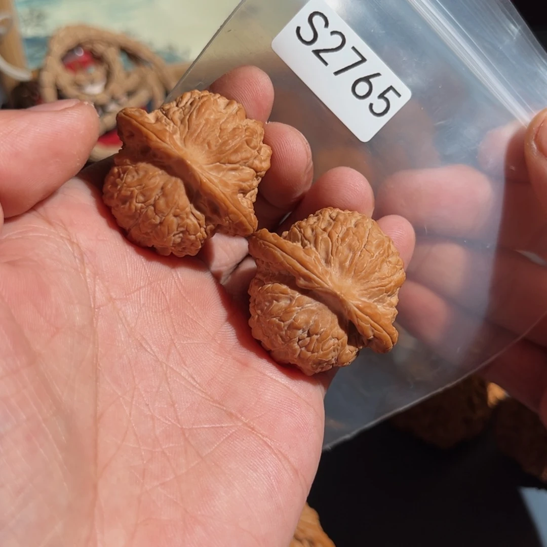 文玩核桃把件血麒麟